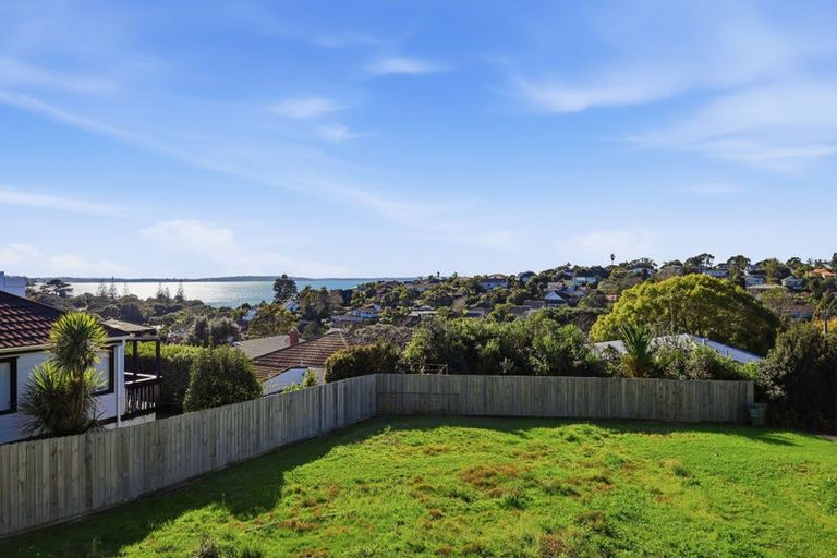 Photo of property in 4/16 Long Bay Drive, Torbay, Auckland, 0630