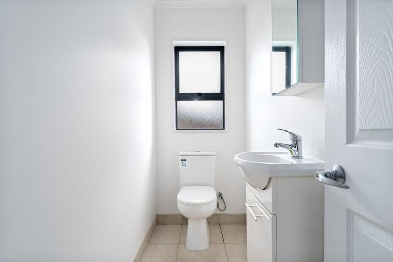 Photo of property in 14a Strid Road, Te Atatu South, Auckland, 0610