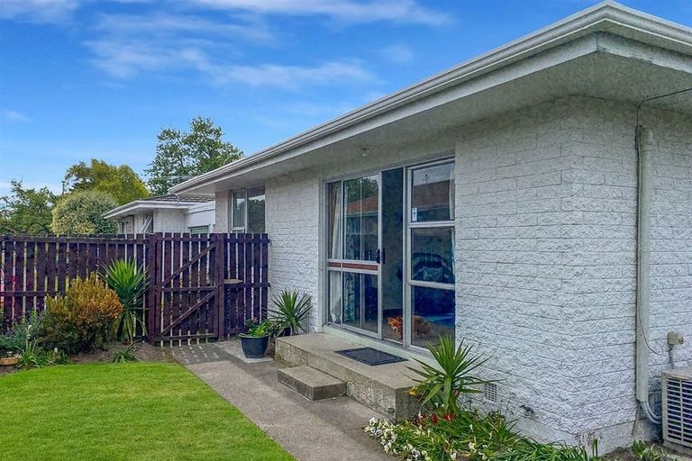 Photo of property in 2/510 Linwood Avenue, Woolston, Christchurch, 8062
