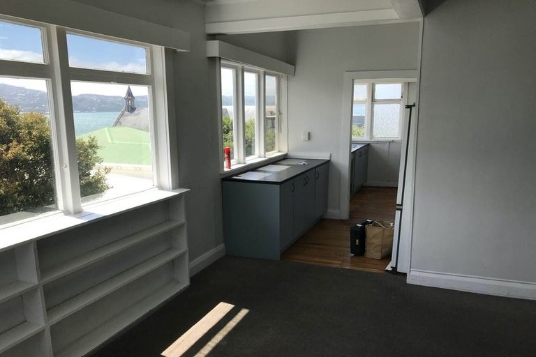 Photo of property in 8 Shannon Street, Mount Victoria, Wellington, 6011