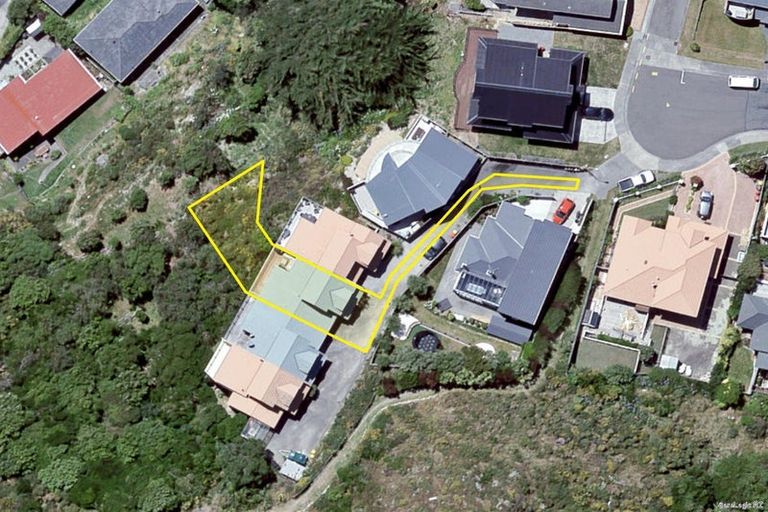 Photo of property in 15 Birkhall Grove, Strathmore Park, Wellington, 6022