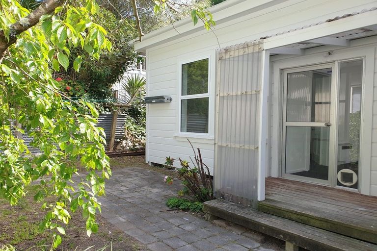Photo of property in 165 Shakespeare Road, Bluff Hill, Napier, 4110