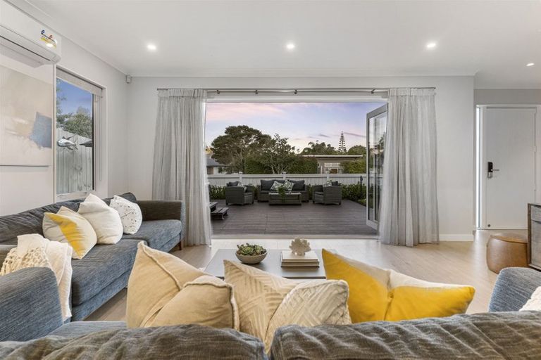 Photo of property in 2a Seine Road, Forrest Hill, Auckland, 0620