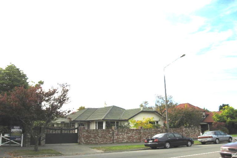Photo of property in 40 Memorial Avenue, Ilam, Christchurch, 8053