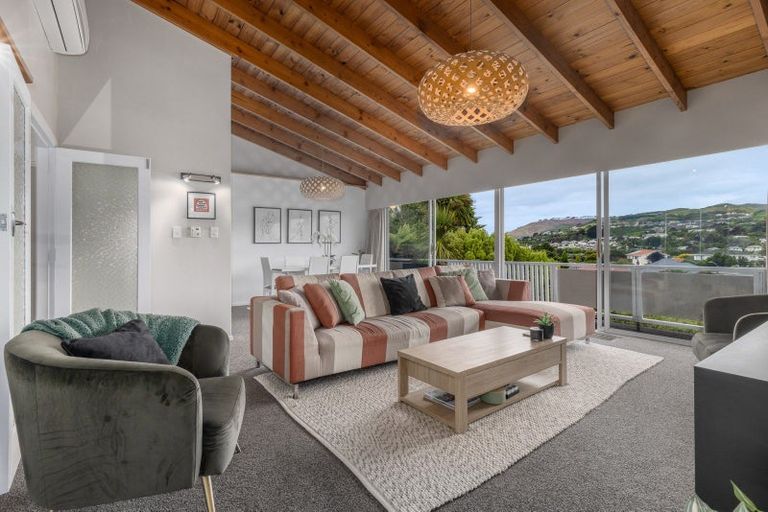 Photo of property in 4 Lane Crescent, Tawa, Wellington, 5028