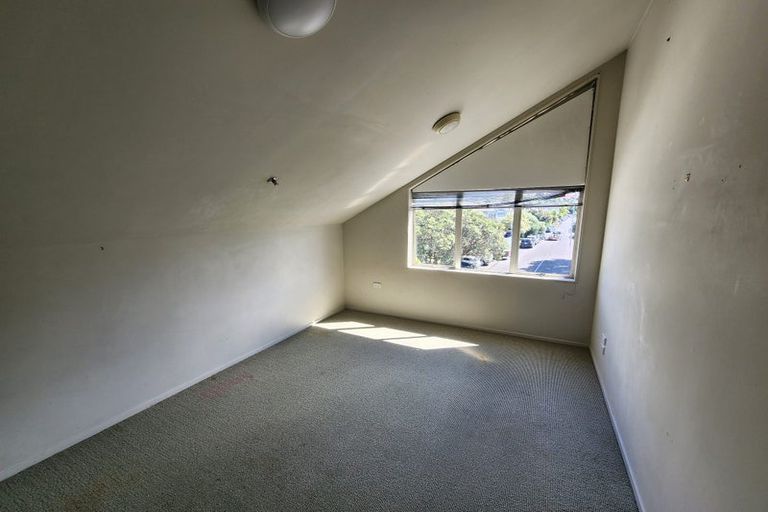 Photo of property in 10/15 Clearwater Cove, West Harbour, Auckland, 0618