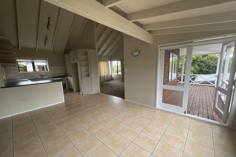 Photo of property in 28 Venus Place, Half Moon Bay, Auckland, 2012