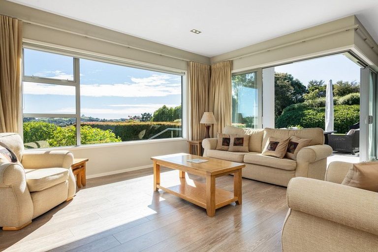 Photo of property in 6 Orakei Place, Welcome Bay, Tauranga, 3112