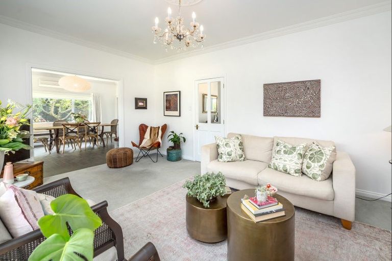 Photo of property in 56 Jellicoe Street, Greytown, 5712