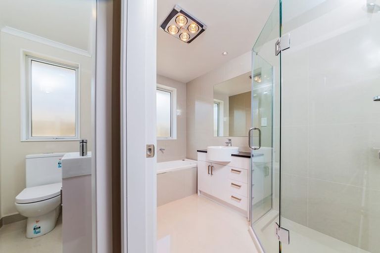 Photo of property in 18 Wellfield Drive, Papakura, 2110