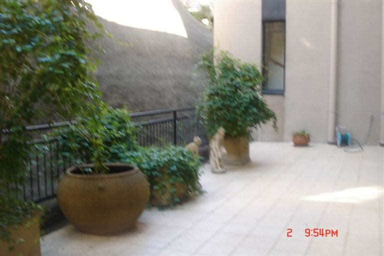 Photo of property in 9/310 Oriental Parade, Oriental Bay, Wellington, 6011