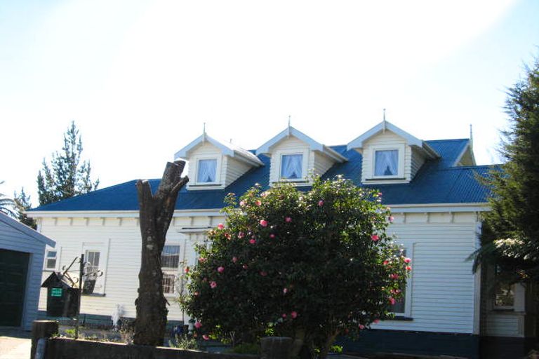 Photo of property in 2 Palmerston Street, Greymouth, 7805