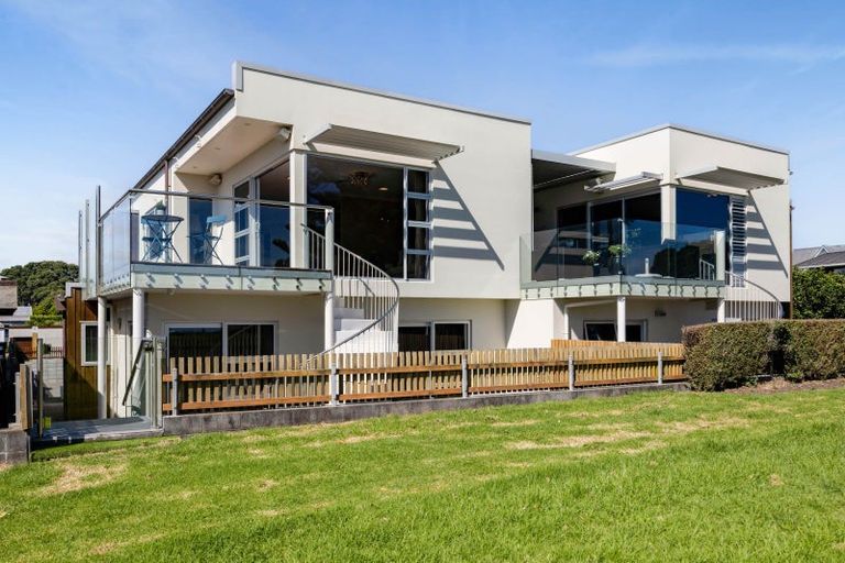 Photo of property in 1a French Street, Moturoa, New Plymouth, 4310