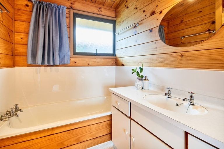 Photo of property in 215 Buckley Road, Southgate, Wellington, 6023