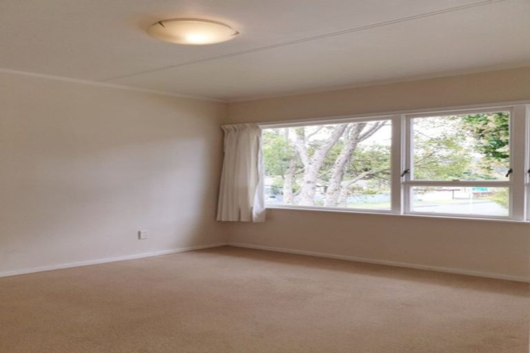 Photo of property in 69a Powrie Street, Glenfield, Auckland, 0629