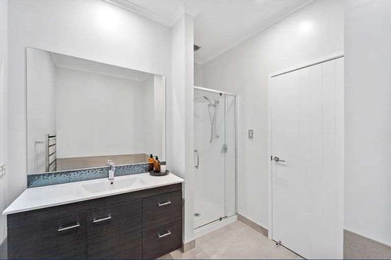 Photo of property in 8 Vue Terrace, Silverdale, 0932