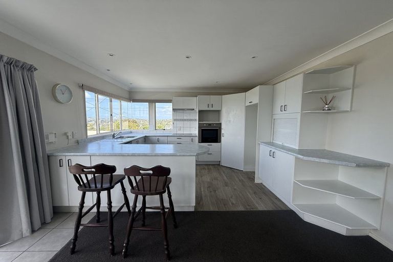 Photo of property in 25a Brightside Road, Stanmore Bay, Whangaparaoa, 0932