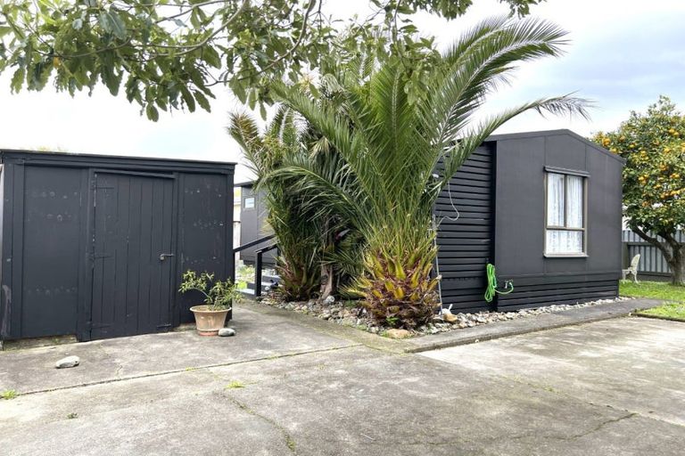 Photo of property in 2a Hendon Place, West End, Palmerston North, 4412