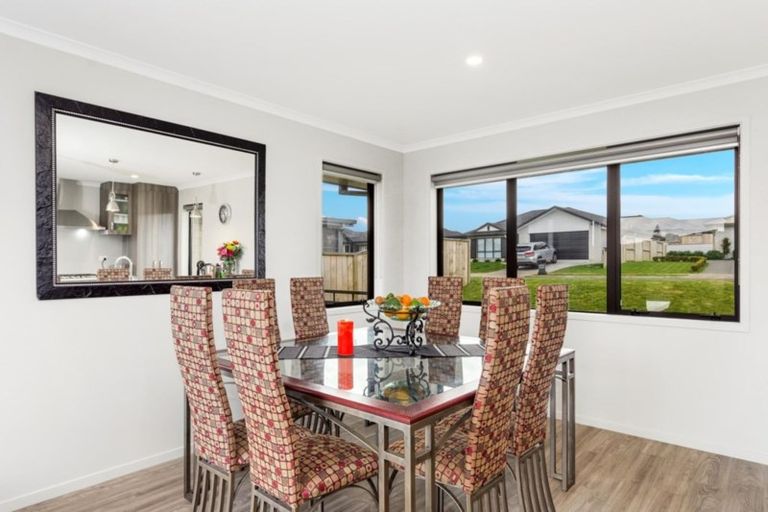 Photo of property in 60 Puhirake Crescent, Pyes Pa, Tauranga, 3112