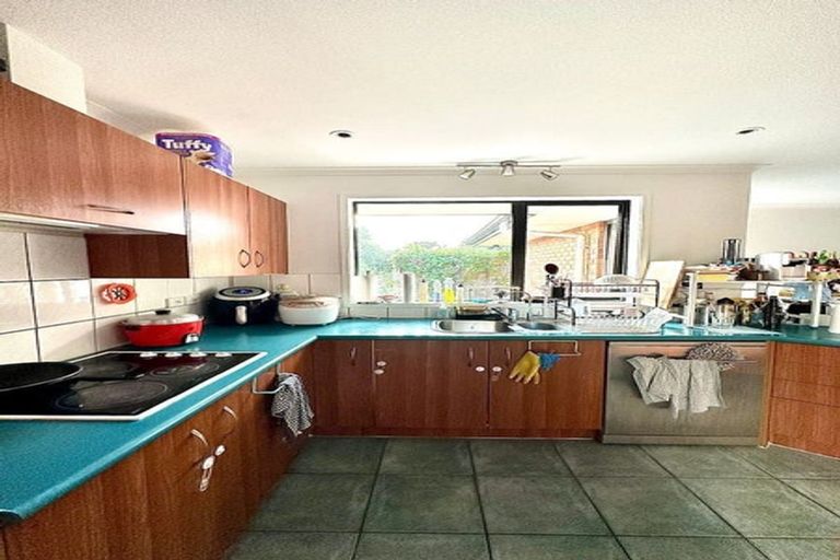 Photo of property in 78 Bluebird Crescent, Unsworth Heights, Auckland, 0632