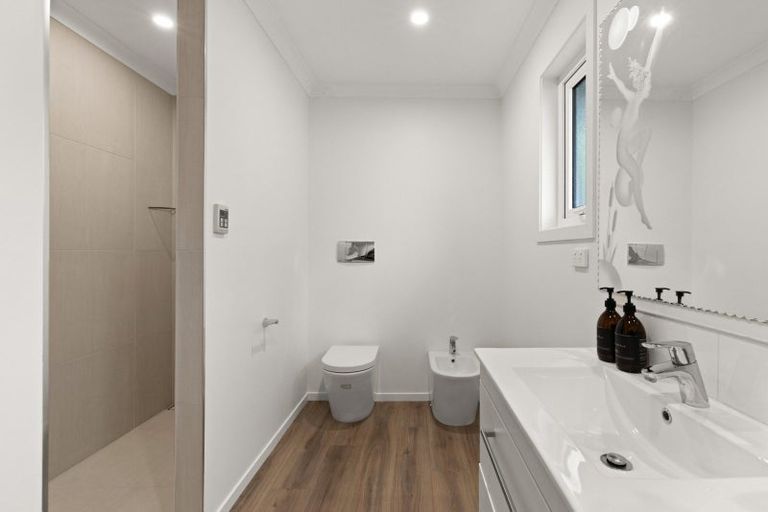 Photo of property in 54 Whakatomo Place, Havelock North, 4130