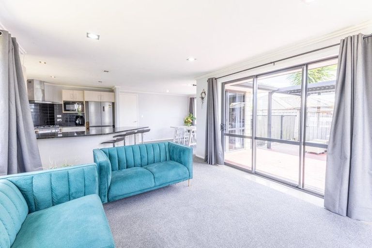 Photo of property in 11 Chatham Place, Rototuna North, Hamilton, 3210