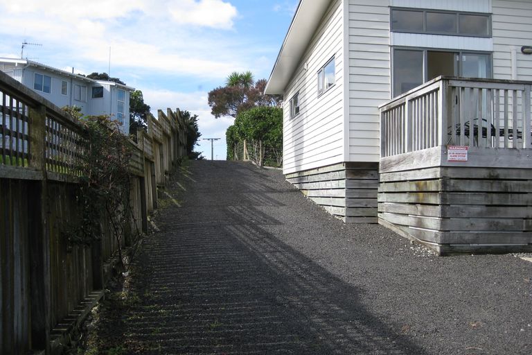 Photo of property in 32a Hillview Road, Waihi Beach, 3611