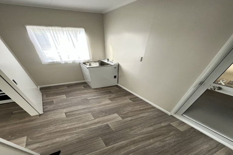 Photo of property in 95 Sykes Road, Weymouth, Auckland, 2103