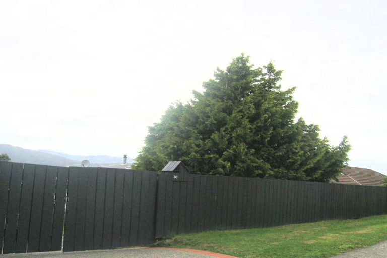 Photo of property in 80 Mulberry Street, Normandale, Lower Hutt, 5010