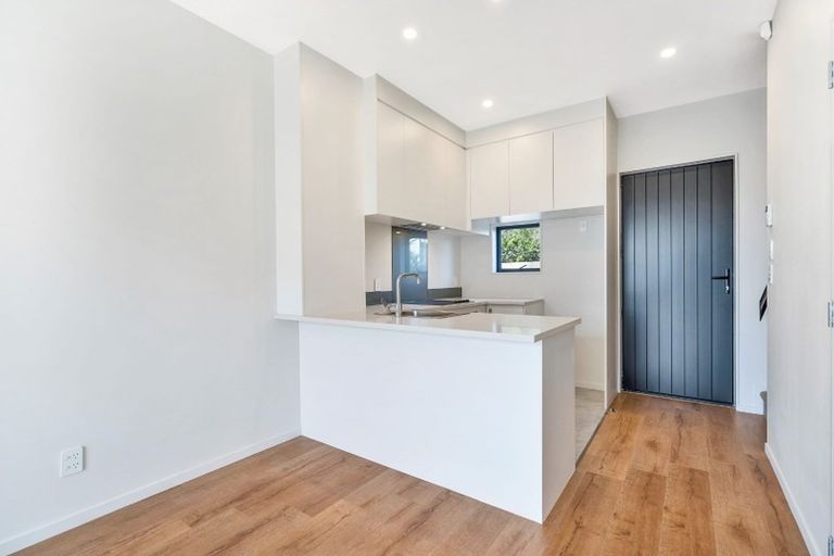 Photo of property in 8/54 Swanson Road, Henderson, Auckland, 0610