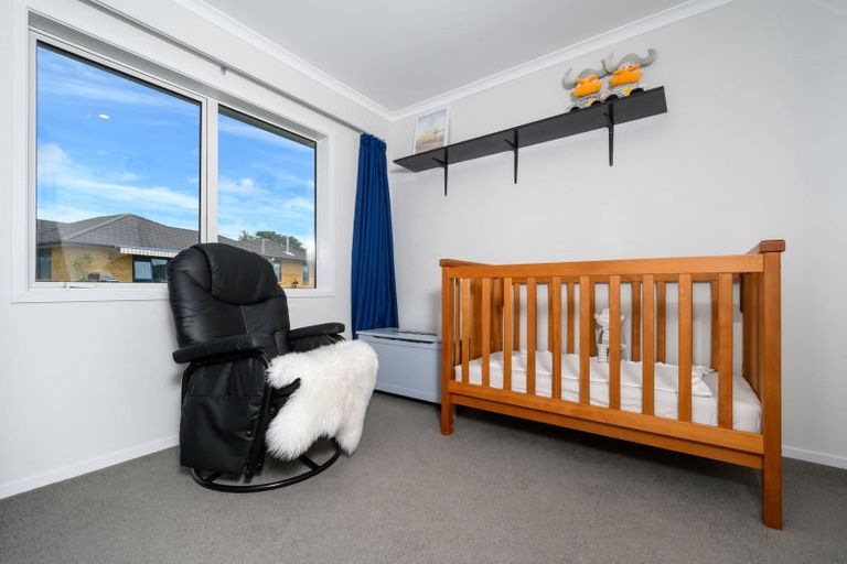 Photo of property in 11 Gavinike Place, Waimauku, 0812