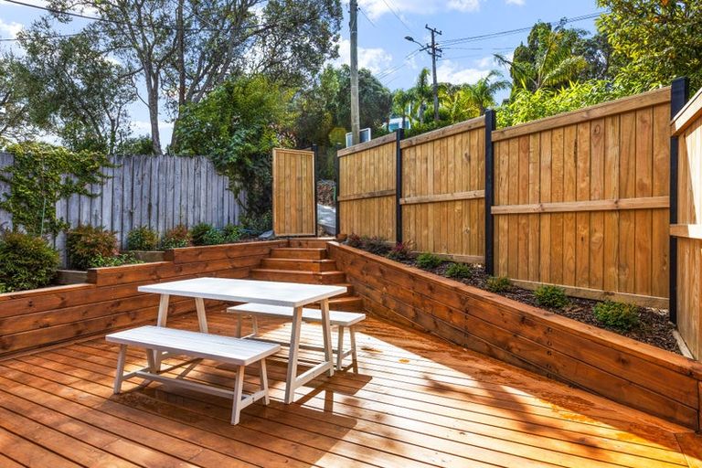 Photo of property in 504 Beach Road, Murrays Bay, Auckland, 0630