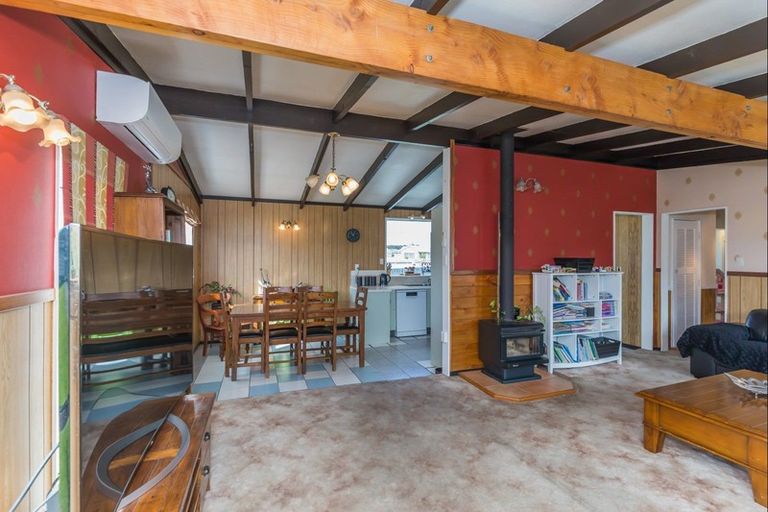 Photo of property in 4 Himatangi Street, Himatangi Beach, Foxton, 4891