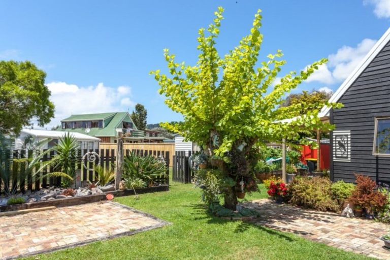 Photo of property in 131 Mckellar Place, Whangamata, 3620