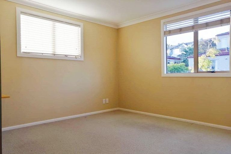 Photo of property in 17 Belle Verde Drive, Sunnynook, Auckland, 0630