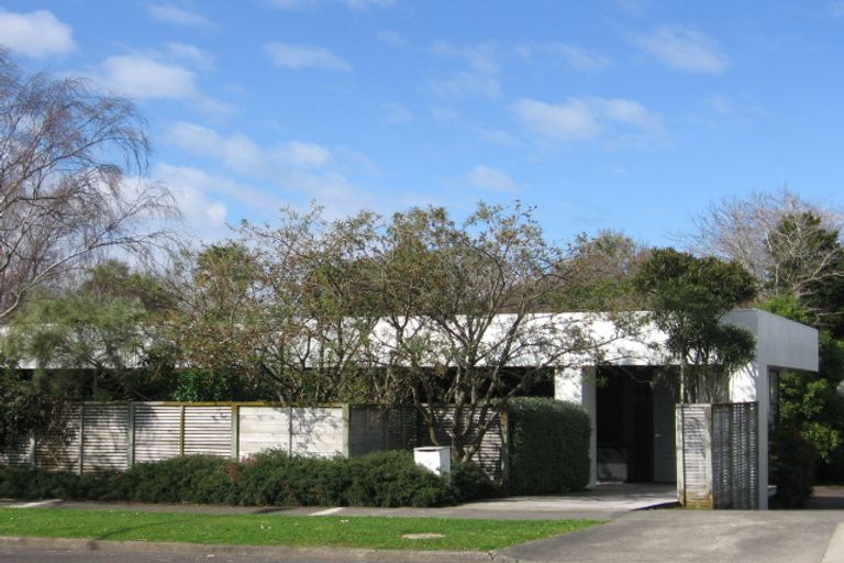 Photo of property in 118 Long Melford Road, Awapuni, Palmerston North, 4412