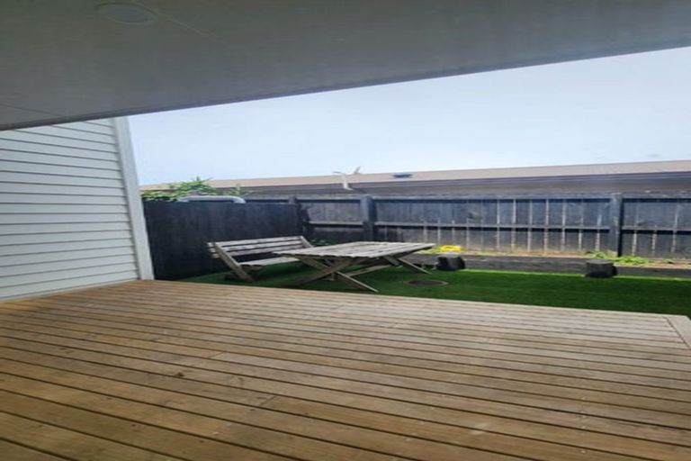 Photo of property in 4b Hazards Road, Weymouth, Auckland, 2103