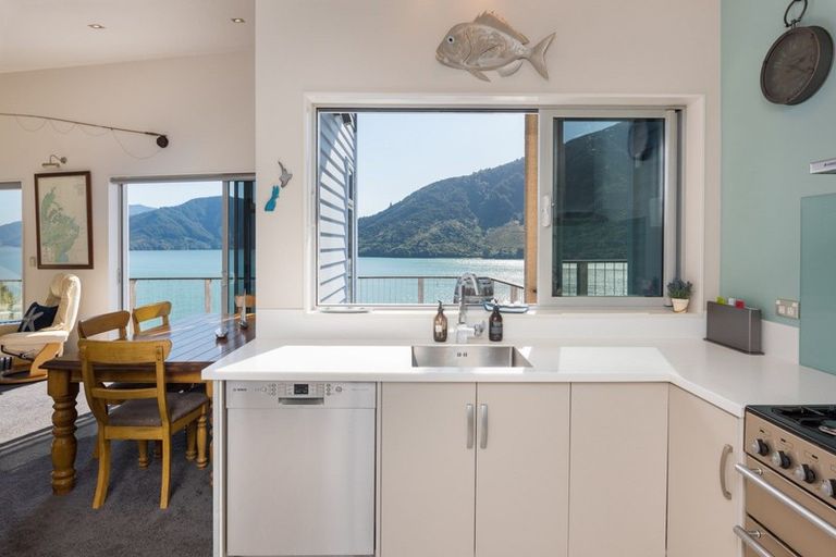 Photo of property in 350b Moetapu Bay Road, Moetapu Bay, Picton, 7282
