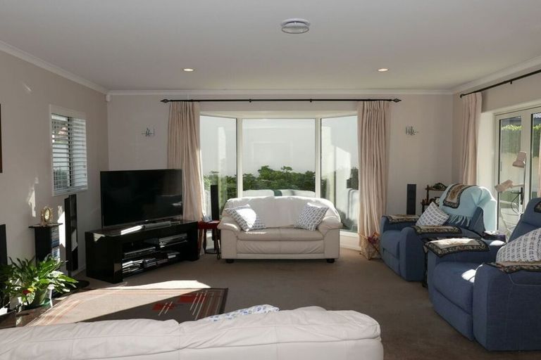 Photo of property in 4 Crofton Road, Harewood, Christchurch, 8051