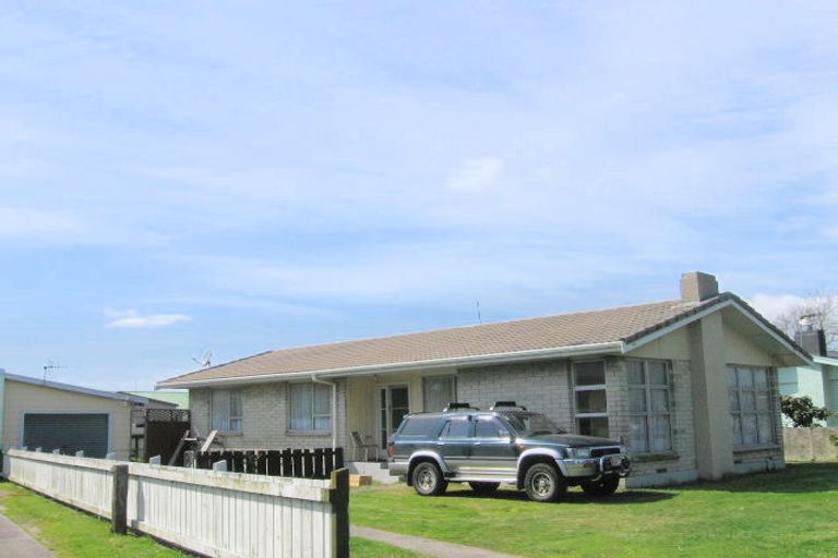 Photo of property in 758 Maunganui Road, Mount Maunganui, 3116