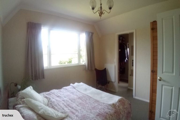Photo of property in 6 Montgomery Terrace, Hokowhitu, Palmerston North, 4410