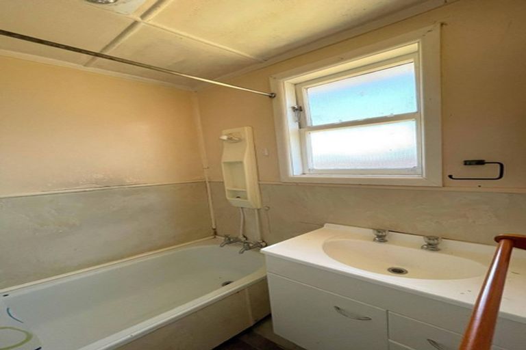 Photo of property in 21 Lomond Avenue, Tokoroa, 3420