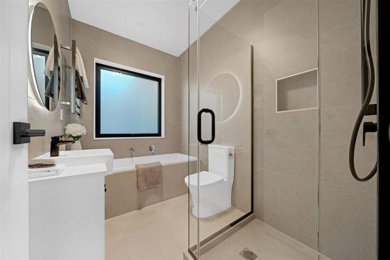 Photo of property in 22 Kakano Street, Clevedon, 2582