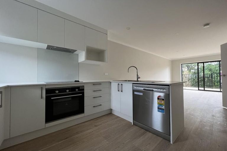 Photo of property in 2/125b Metcalfe Road, Ranui, Auckland, 0612