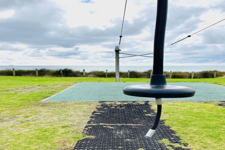 Photo of property in 382 Pukehina Parade, Pukehina, 3189