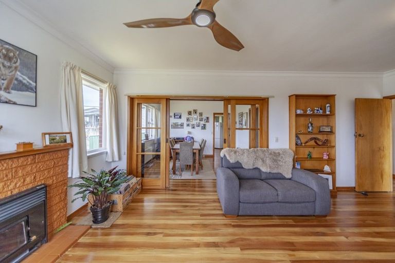 Photo of property in 34 Domain Road, Waipawa, 4210