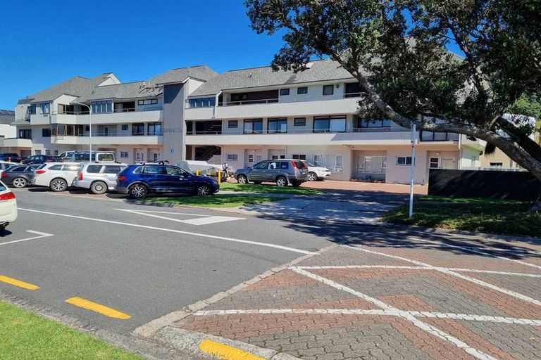 Photo of property in 40m Maunganui Road, Mount Maunganui, 3116