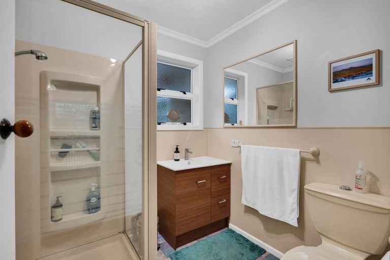 Photo of property in 218 Henwood Road, Paraite, New Plymouth, 4372