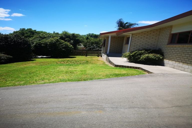 Photo of property in 1 Hidcote Place, Bethlehem, Tauranga, 3110