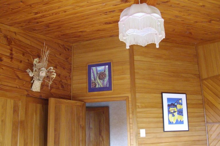 Photo of property in 1630 Matapouri Road, Matapouri, Whangarei, 0173